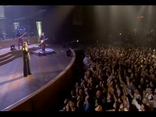 concert by lara fabian. this is the true love of the fans